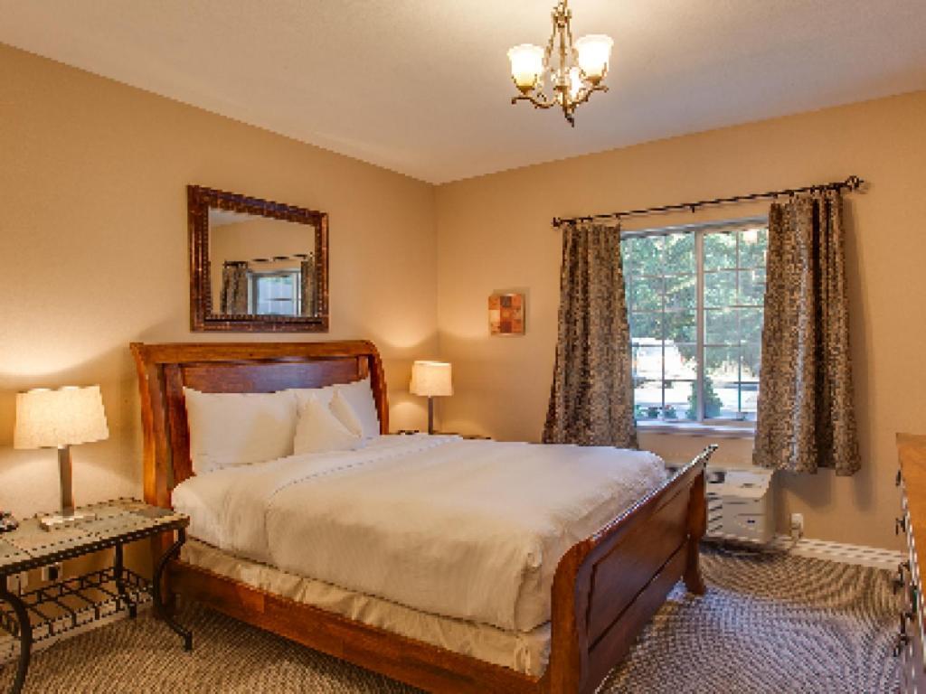 Leavenworth Village Inn Bagian luar foto